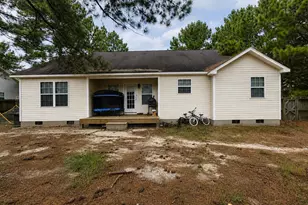 155 Pecan Ln, Aberdeen, NC 28315 - Photo 2