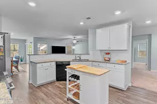680 Aurora Pl, Hampstead, NC 28443 - Photo 10