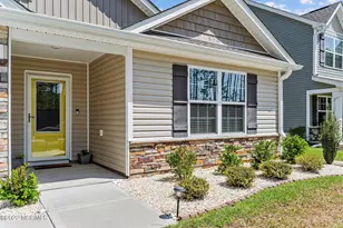 680 Aurora Pl, Hampstead, NC 28443 - Photo 2