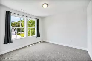 266 E Red Head Cir, Sneads Ferry, NC 28460 - Photo 16