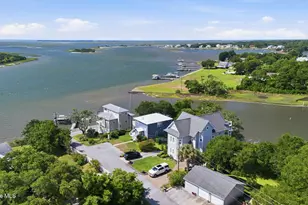 106 Adrian Ln, Swansboro, NC 28584 - Photo 4