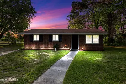 719 S Chestnut Circle, Goldsboro, NC 27530 - Photo 2