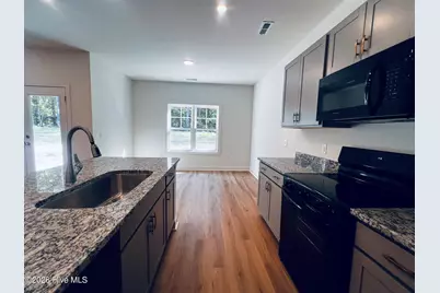 553 Bartley Street, Vass, NC 28394 - Photo 10