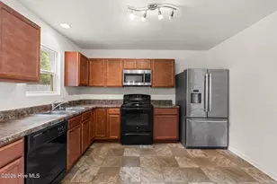 1105 Jordan Lake Ct, Leland, NC 28451 - Photo 6