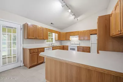 209 Monterey Circle, New Bern, NC 28562 - Photo 12