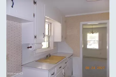 2209 Stanton Road, Kinston, NC 28504 - Photo 6