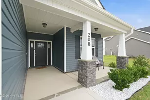 208 Hillwood Dr, Sanford, NC 27332 - Photo 6