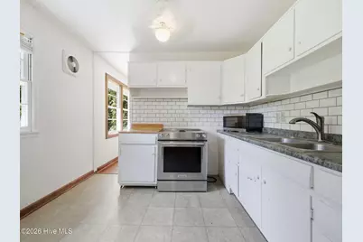 1002 River Street, Jacksonville, NC 28540 - Photo 32