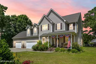 203 Skimmer Cir, Sneads Ferry, NC 28460 - Photo 1