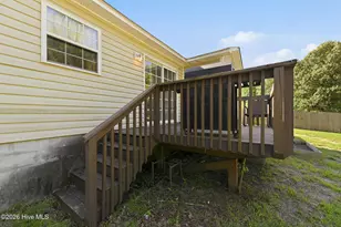 163 Wheaton Dr, Richlands, NC 28574 - Photo 6