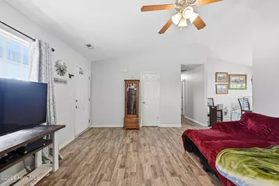 163 Wheaton Drive, Richlands, NC 28574 - Photo 10