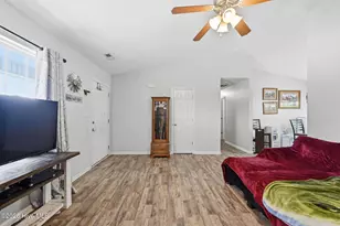 163 Wheaton Dr, Richlands, NC 28574 - Photo 10