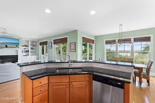 5000 O'Quinn Blvd SE, Southport, NC 28461 - Photo 10