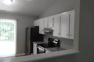 154 Twin Wood Dr, Havelock, NC 28532 - Photo 2