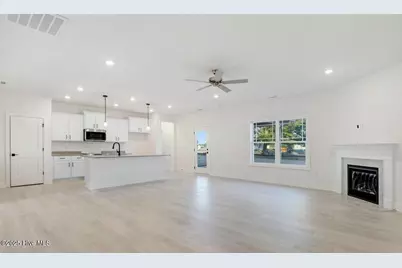 822 Hidden Bridge Drive, Jacksonville, NC 28546 - Photo 14