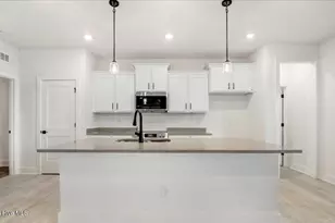 822 Hidden Brg Dr, Jacksonville, NC 28546 - Photo 10