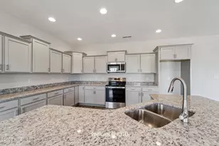 703 Atlantic Coast Ln, Jacksonville, NC 28546 - Photo 18