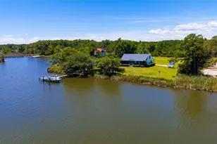 312 Martin Creek Dr, Beaufort, NC 28516 - Photo 2