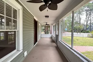 380 N Leak St, Southern Pines, NC 28387 - Photo 6