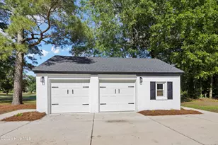 608 N East St, Roseboro, NC 28382 - Photo 10
