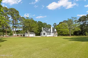 608 N East St, Roseboro, NC 28382 - Photo 8