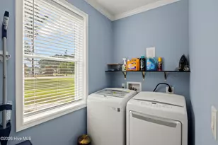 608 N East St, Roseboro, NC 28382 - Photo 26