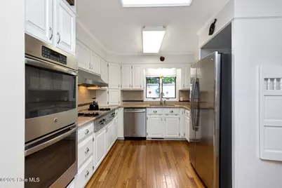 135 Devonshire Avenue W, West End, NC 27376 - Photo 8