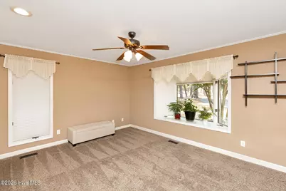 135 Devonshire Avenue W, West End, NC 27376 - Photo 16