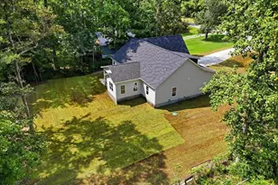 170 Middleton Pl, Sneads Ferry, NC 28460 - Photo 2