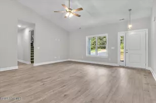 170 Middleton Pl, Sneads Ferry, NC 28460 - Photo 4