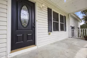 613 Knotts Island Rd, Knotts Island, NC 27950 - Photo 4