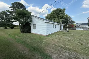 5241 Pridgen Rd, Elm City, NC 27822 - Photo 4