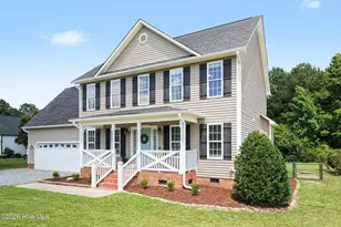 132 Bonfire Ct, Smithfield, NC 27577 - Photo 2