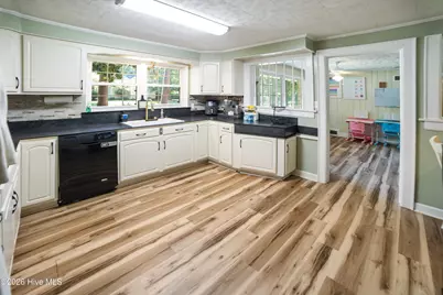 413 N Franklin Street, Whiteville, NC 28472 - Photo 8