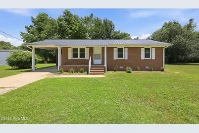 101 N Water Street, Bayboro, NC 28515 - Photo 2