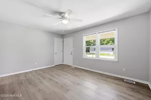 101 N Water St, Bayboro, NC 28515 - Photo 8