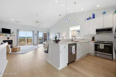 515 N New River Drive #D, Surf City, NC 28445 - Photo 4