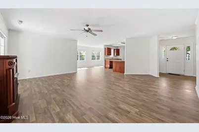 702 Hummingbird S, Swansboro, NC 28584 - Photo 12