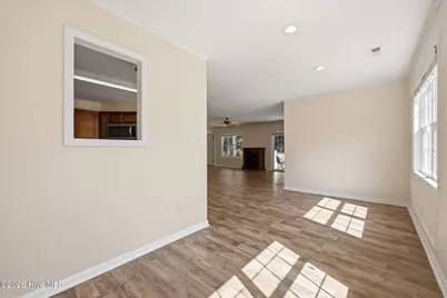 702 Hummingbird S, Swansboro, NC 28584 - Photo 14