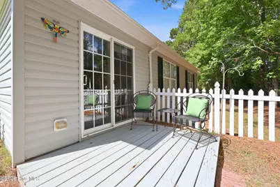 702 Hummingbird S, Swansboro, NC 28584 - Photo 30
