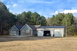 899 Kelly Dr, Nashville, NC 27856 - Photo 2