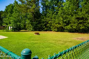 135 Corinth Dr, New Bern, NC 28562 - Photo 12