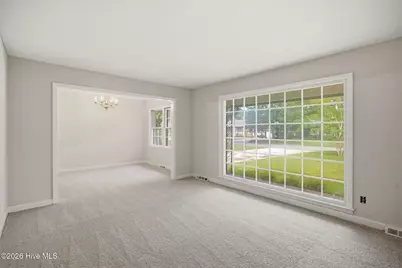306 W Blackbeard Road W, Wilmington, NC 28409 - Photo 6