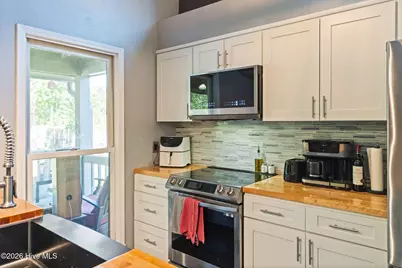 451 N Crestwood Drive, Wilmington, NC 28405 - Photo 18