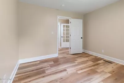 209 N Thompson Street, Whiteville, NC 28472 - Photo 18