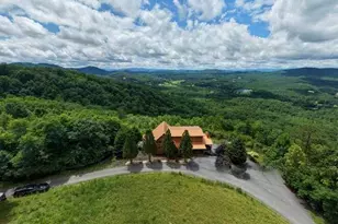 628 Madison Ln, Brasstown, NC 28902 - Photo 4