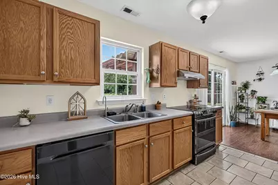 116 Annie Road, Richlands, NC 28574 - Photo 12