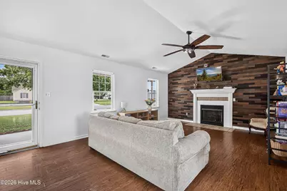 116 Annie Road, Richlands, NC 28574 - Photo 6