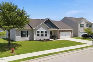 215 Lake Tyler Dr, New Bern, NC 28560 - Photo 4