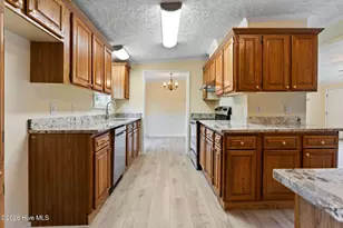 195 Bellhammon Forest Dr, Rocky Point, NC 28457 - Photo 20